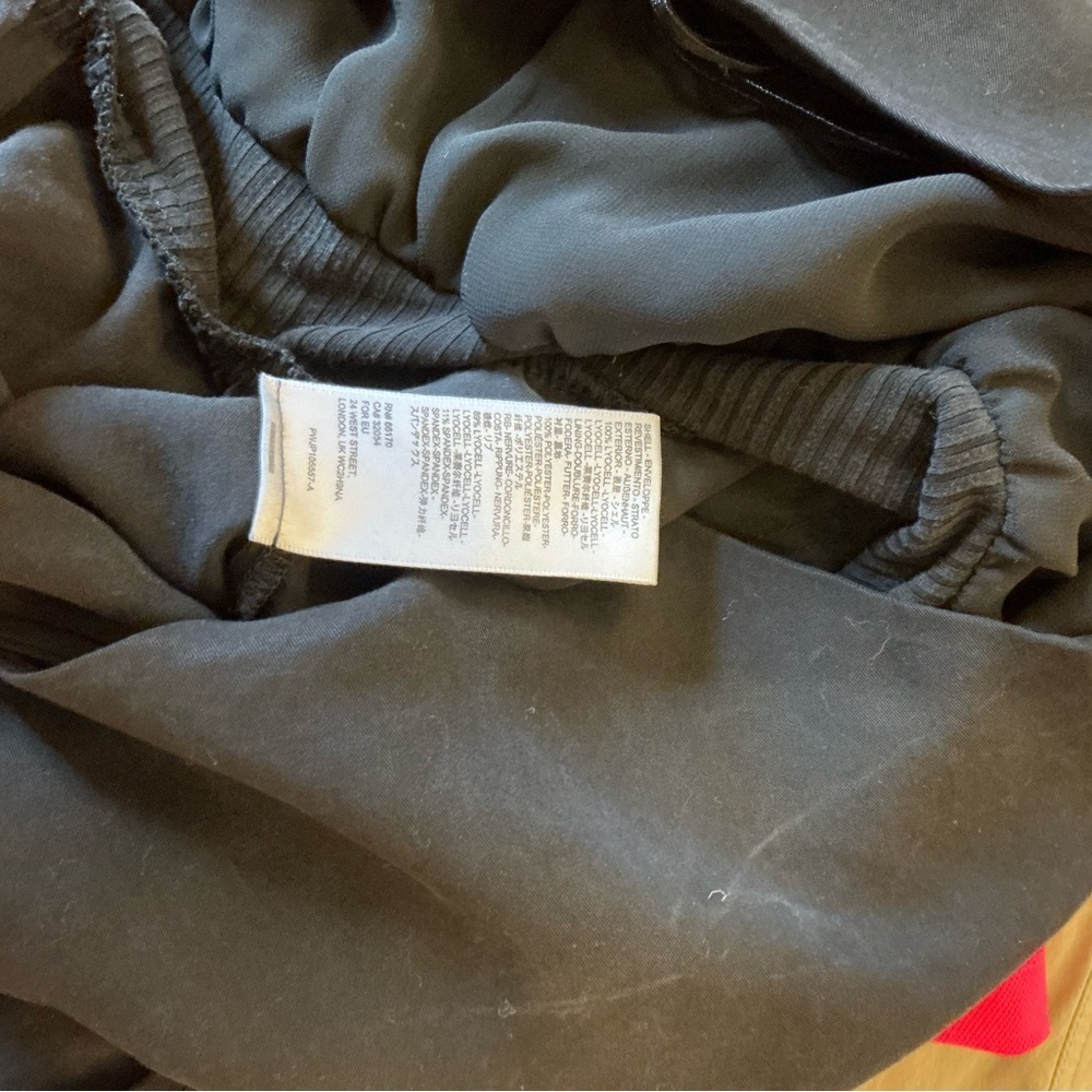 ANTHROPOLOGIE Classic Black Jumpsuit Sz Med - Picture 6 of 6